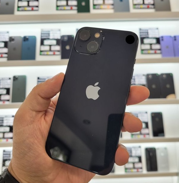 iPhone 13 Starlight